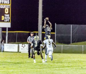 Quay McBride (11) picks off a Keenan pass. (Photo/Jason Arthur)