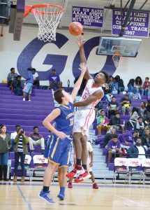 Adam Douglas (15) with the hook. (Photo/Ross Burton)
